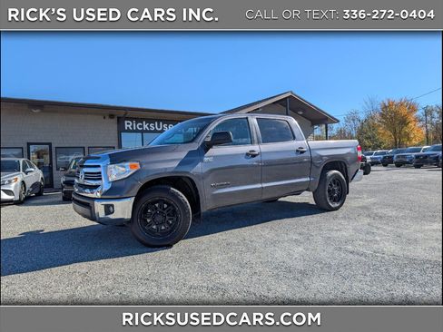 Used 2017 Toyota Tundra SR5 w/ SR5 Upgrade Package image 1