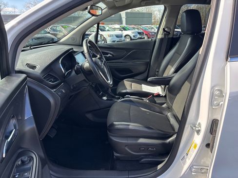 Used 2020 Buick Encore Preferred image 10