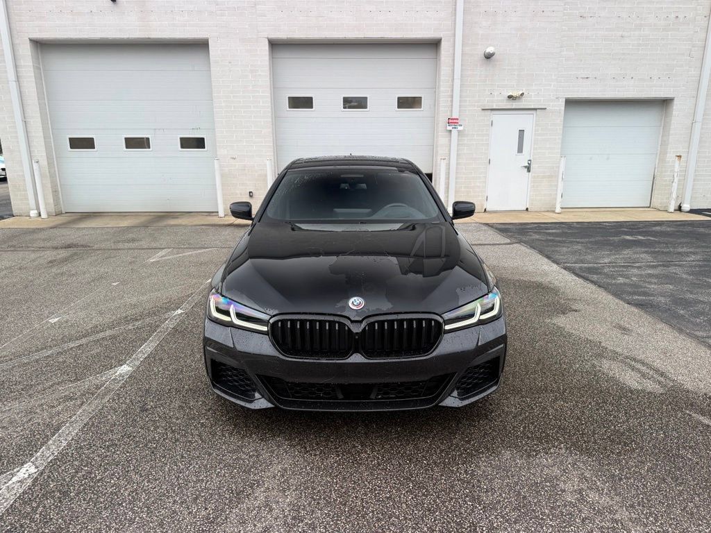 Used 2023 BMW M550i xDrive w/ Dynamic Handling Package AWD/4WD image 2