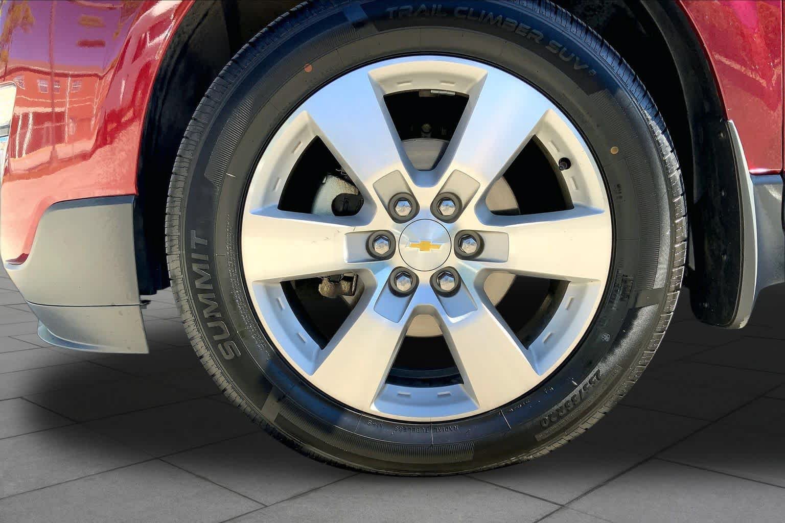 Used 2015 Chevrolet Traverse LTZ w/ LPO, 'HIT The Road' Package AWD/4WD image 11