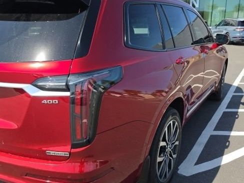 Used 2023 Cadillac XT6 Sport w/ Technology Package AWD/4WD image 5