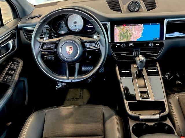 Used 2022 Porsche Macan S AWD/4WD image 16