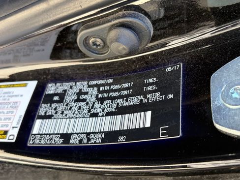 Used 2017 Toyota 4Runner SR5 AWD/4WD image 14