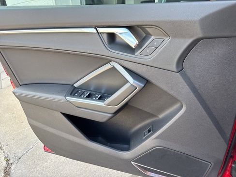 Used 2020 Audi Q3 2.0T Prestige w/ Prestige Package image 26