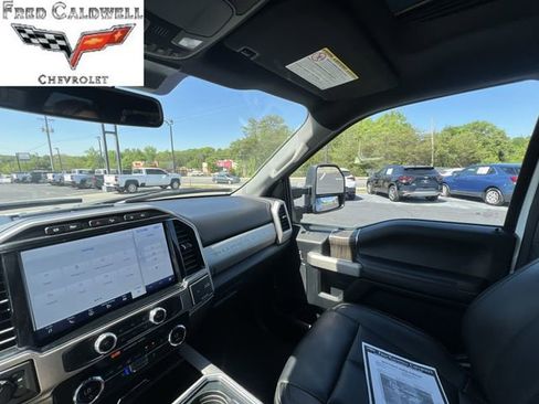 Used 2022 Ford F250 Platinum AWD/4WD image 11