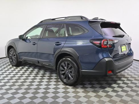 Used 2025 Subaru Outback Onyx Edition XT w/ Popular Package #2 AWD/4WD image 3