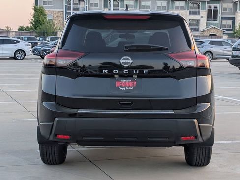 New 2026 Nissan Rogue SV FWD image 5