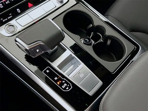 New 2026 Audi Q8 Premium Plus image 18