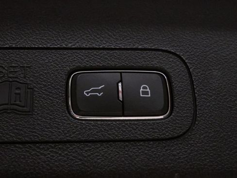 Used 2022 Lincoln Aviator Reserve w/ Elements Package Plus RWD image 33