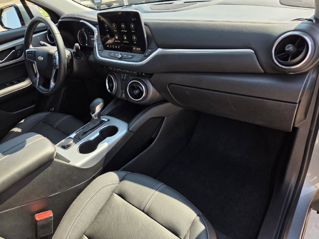 Used 2024 Chevrolet Blazer LT FWD image 7