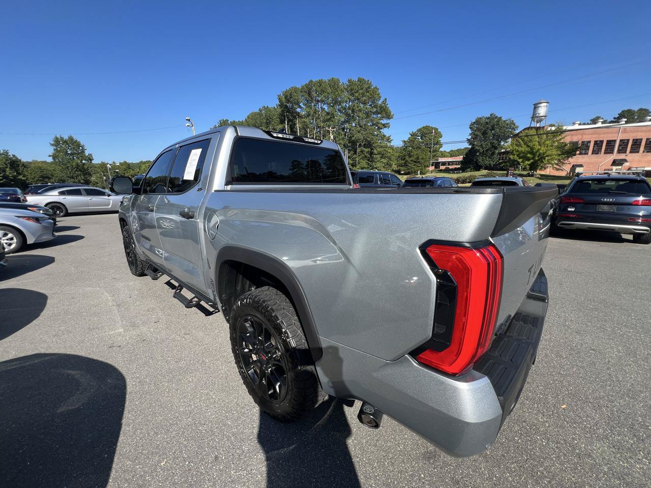 Used 2023 Toyota Tundra SR5 w/ SR5 Convenience Package AWD/4WD image 3