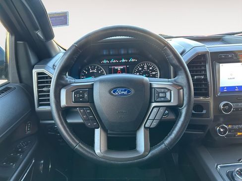 Used 2020 Ford Expedition XLT image 15
