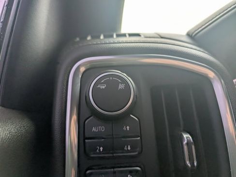 Used 2019 Chevrolet Silverado 1500 LTZ w/ LTZ Premium Package image 22