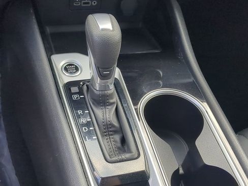 Used 2024 Nissan Altima 2.5 SV FWD image 25