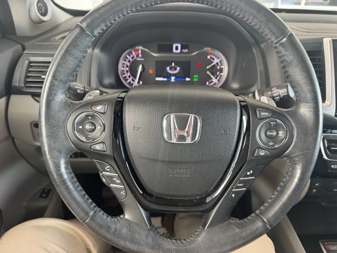 Used 2017 Honda Pilot Elite image 21