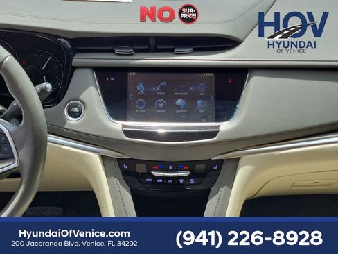 Used 2019 Cadillac XT5 Luxury FWD image 21