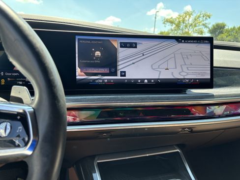 Used 2023 BMW 740i RWD image 30