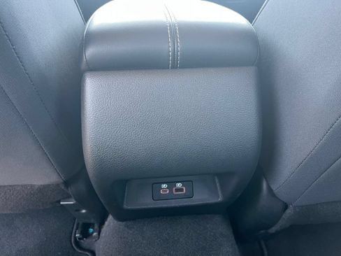 Used 2025 Nissan Altima 2.5 SV FWD image 19