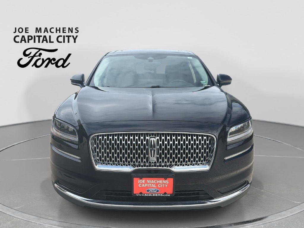 Used 2023 Lincoln Nautilus Reserve AWD/4WD image 10