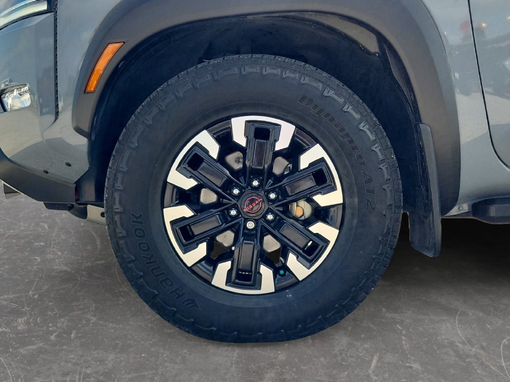 Used 2023 Nissan Frontier PRO-4X w/ Pro Convenience Package AWD/4WD image 9
