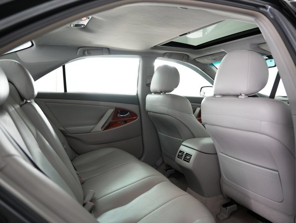 Used 2009 Toyota Camry SE FWD image 38