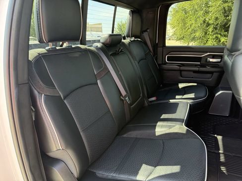 Used 2025 RAM 3500 Laramie AWD/4WD image 29