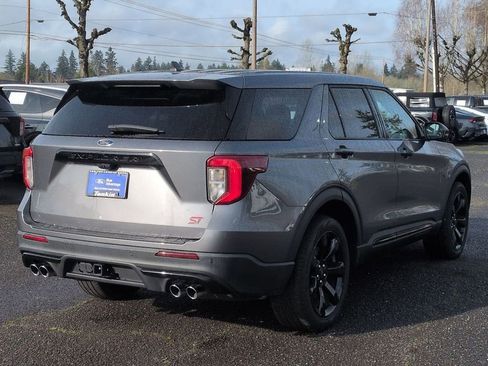 Certified 2022 Ford Explorer ST w/ Equipment Group 401A image 5