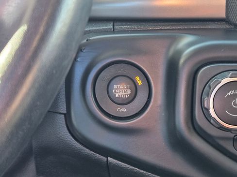 Used 2021 Jeep Wrangler Willys image 15