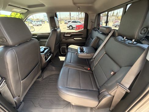 Used 2023 GMC Sierra 1500 Elevation w/ Elevation Premium Package AWD/4WD image 16