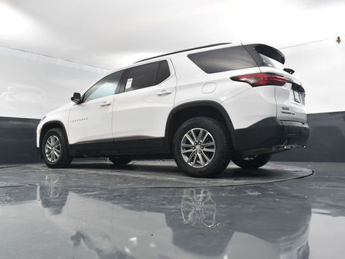 Used 2023 Chevrolet Traverse LT image 47
