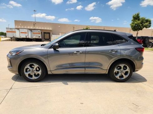 Used 2024 Ford Escape ST-Line FWD image 4