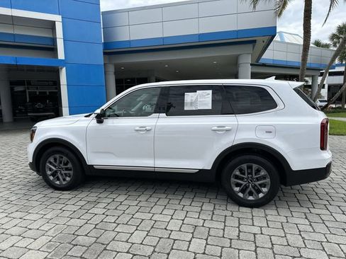 Used 2024 Kia Telluride LX FWD image 33