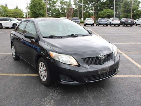 Used 2010 Toyota Corolla LE FWD image 4
