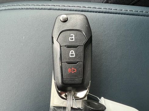 New 2026 Ford Maverick XL image 17