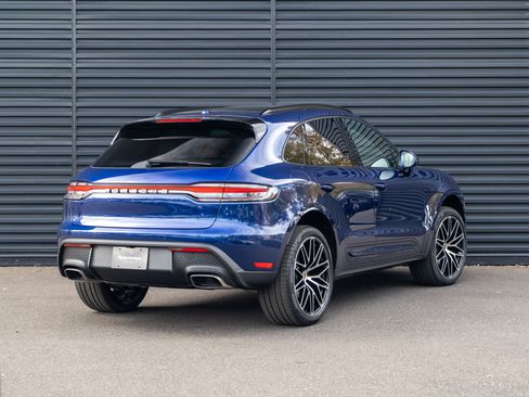 Certified 2026 Porsche Macan AWD/4WD image 8