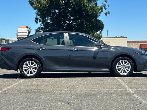 Used 2026 Toyota Camry LE w/ Convenience Package AWD/4WD image 2