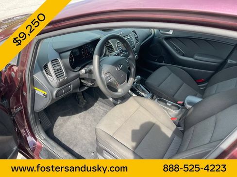 Used 2017 Kia Forte LX FWD image 13