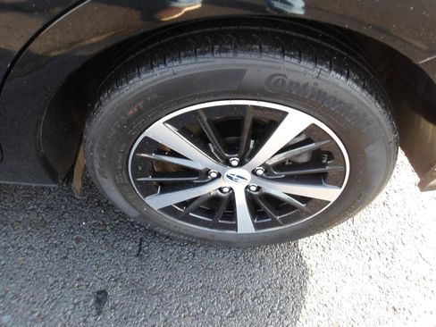 Used 2019 Subaru Impreza 2.0i Premium AWD/4WD image 27