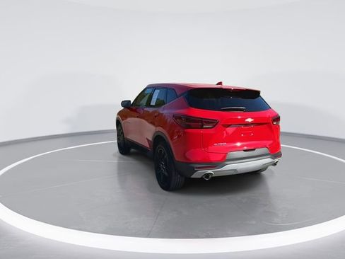Used 2023 Chevrolet Blazer LT FWD image 9