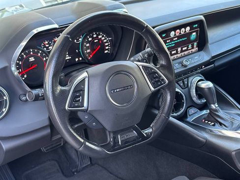 Used 2017 Chevrolet Camaro SS RWD image 15