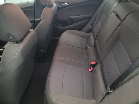 Used 2018 Chevrolet Cruze LT image 18