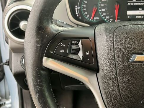 Used 2018 Chevrolet Sonic Premier image 9