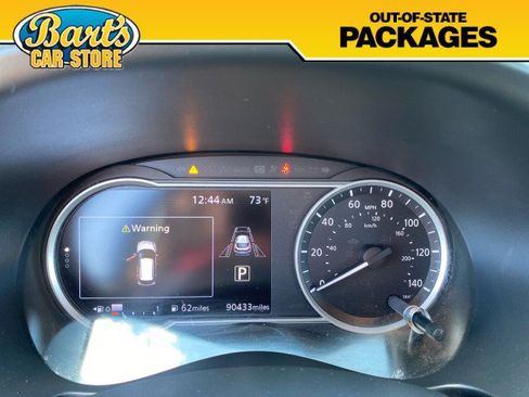 Used 2020 Nissan Kicks SR w/ SR Premium Package FWD image 33