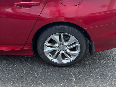 Used 2018 Honda Accord LX image 6