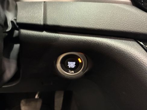 Used 2026 Chrysler Pacifica Select FWD image 23