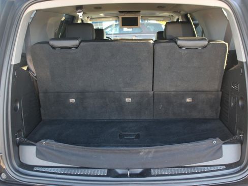 Used 2020 GMC Yukon Denali w/ Open Road Package image 10