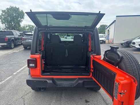 Used 2018 Jeep Wrangler Sport AWD/4WD image 41