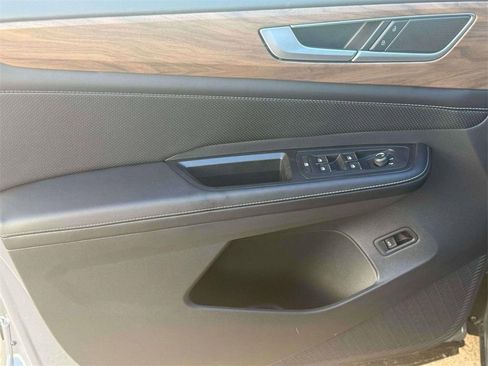 New 2026 Volkswagen Atlas SE FWD image 12