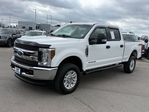 Used 2019 Ford F250 XLT w/ Snow Plow Prep Package image 37