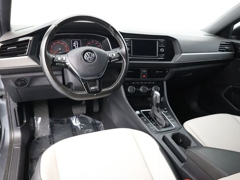 Used 2020 Volkswagen Jetta R-Line image 10